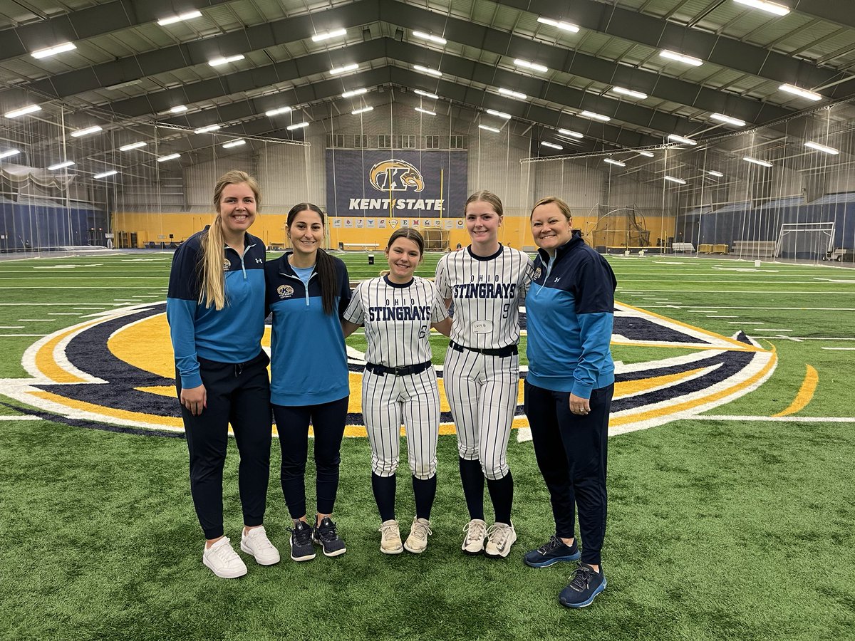 leftylucy2026's tweet photo. Had so much fun at the @KentStSoftball pitching camp today! I learned a lot of new drills and got great feedback! Thank you to Cayley Hughes for catching for me!! I can't wait to come back!! @Jess_Odonnell88 @Coach_PetrieSB https://t.co/BSCU5pxPkz