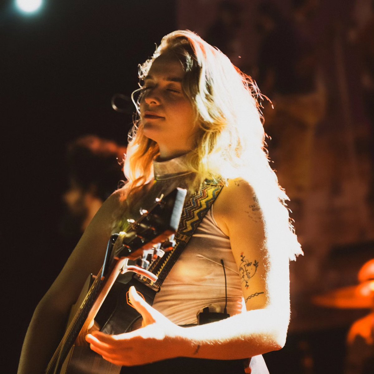 Records d'este cap de setmana ✨

Fotos màgiques de màgic <a href="/alain_duplaa/">Alain Dupláa</a> per a @3_gatos_negros Quin luxe comptar amb tu en el nostre team. Part fonamental.

Un plaer compartir escenari amb <a href="/niussmusic/">N I U S S</a> i <a href="/AlexiaThenight/">Alexia Thenight</a> . Gràcies a @CJVlc <a href="/ConsellJove/">Consell Valencià de la Joventut</a> <a href="/Primavera_dH/">Primavera d'Hivern</a> <a href="/Pro21cultural/">Pro21cultural</a>