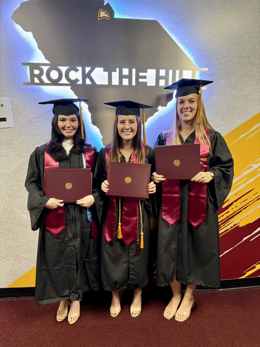 Winthrop Women's Soccer (@winthropwsoccer) on Twitter photo Congratulations to our newest <a href="/winthropu/">Winthrop University</a> graduates! ๐ฆ
๐โฝ๏ธ
#ROCKtheHILL | #Everstand Congratulations to our newest <a href="/winthropu/">Winthrop University</a> graduates! ๐ฆ
๐โฝ๏ธ
#ROCKtheHILL | #Everstand