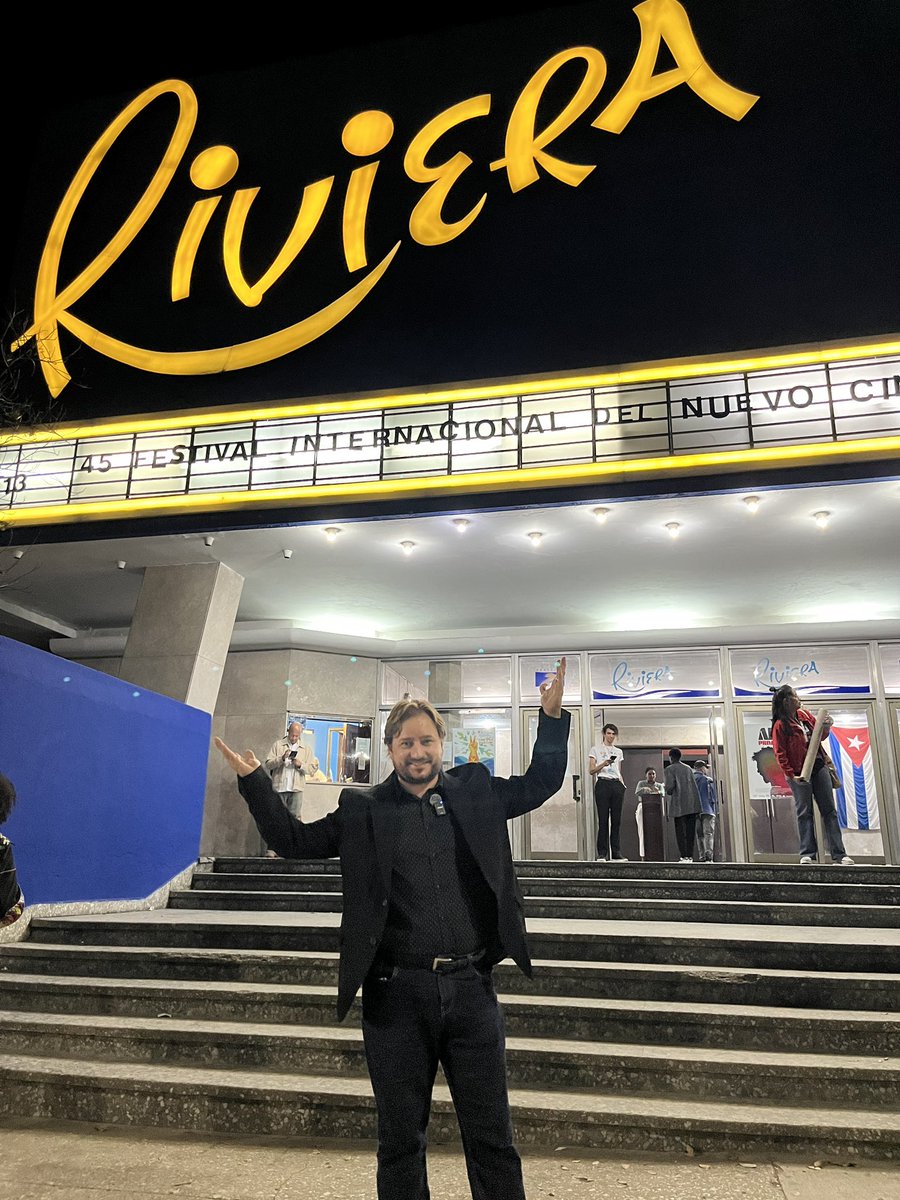 DiegoCorsini's tweet photo. ÚLTIMAS EMOCIONANTES PROYECCIONES DE “ADIÓS MADRID” EN EL 45 FESTIVAL DE CINE DE LA HABANA.

Termina el Festival, lleno de emociones, cerrando en el maravilloso cine La Rampa y antes el Riviera, ante muchísima gente que se río y lloró con los personajes de “Adiós Madrid”. https://t.co/C5HlrcD3ri