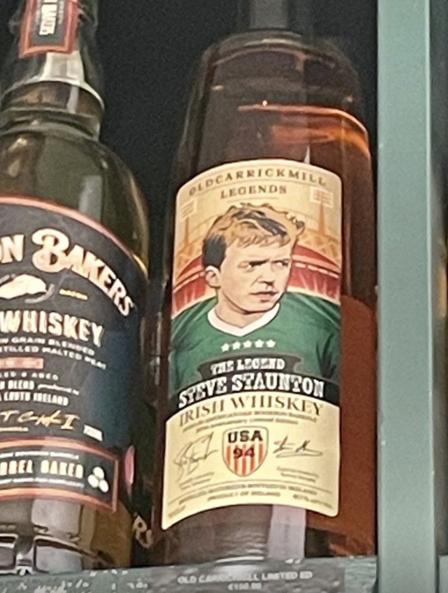 berncarr1's tweet photo. @Realaldo474 A toast to Legends all 🥃 #YNWA https://t.co/qK9riSAKT7