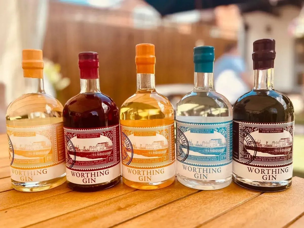 WorthingGin's tweet image. We have five great flavours to choose from, including our Worthing Gin Classic.
The Classic has a very smooth finish which fuses with all the other flavours beautifully.
worthinggin.co.uk

.
.
.

#worthing #worthinggin #ginlovers #ginfluencer #ginventory