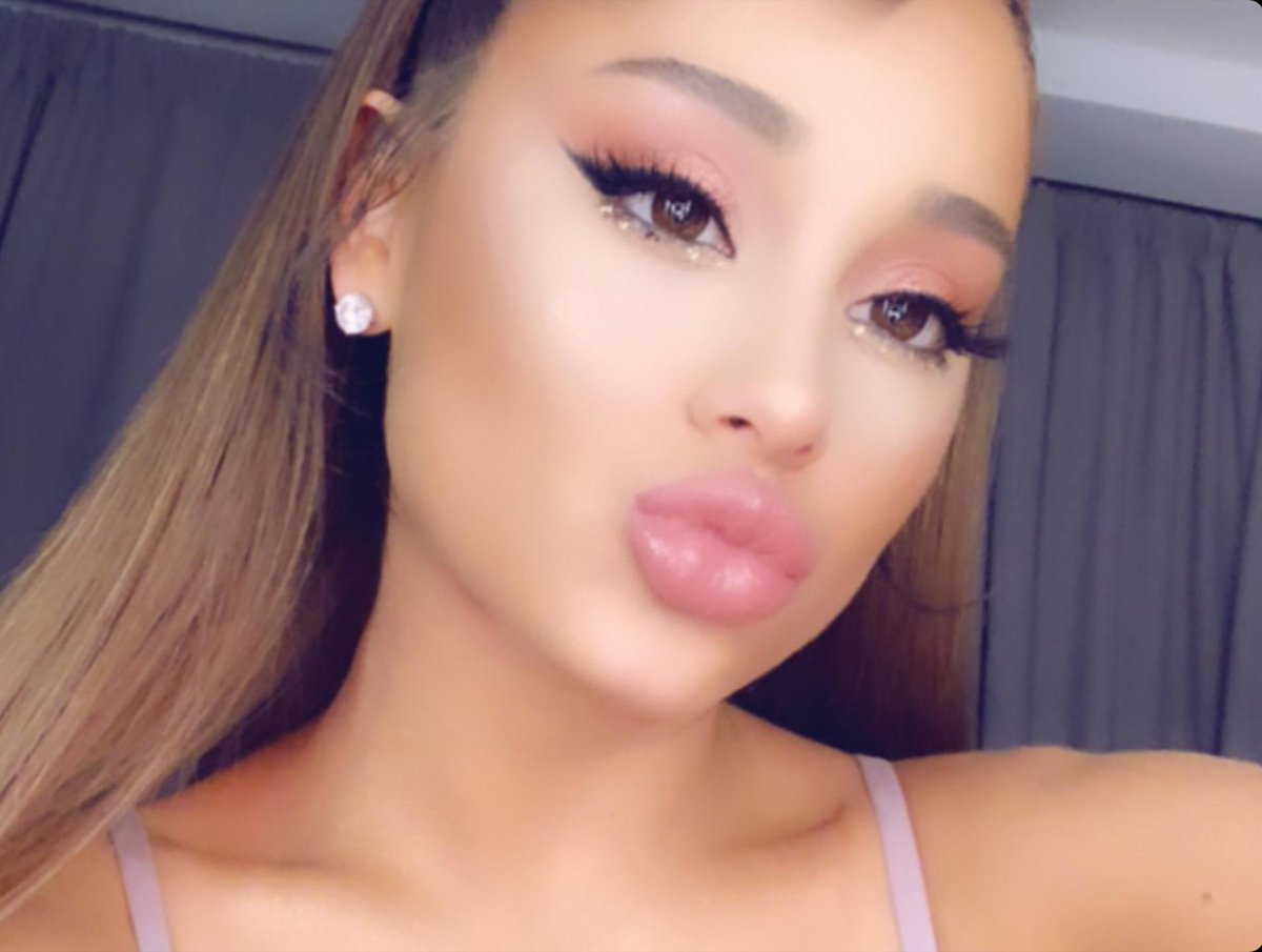 _God_Ariana_'s tweet photo. Chemically castrate yourself for me lol that'd be so funny https://t.co/in98ZwltKu