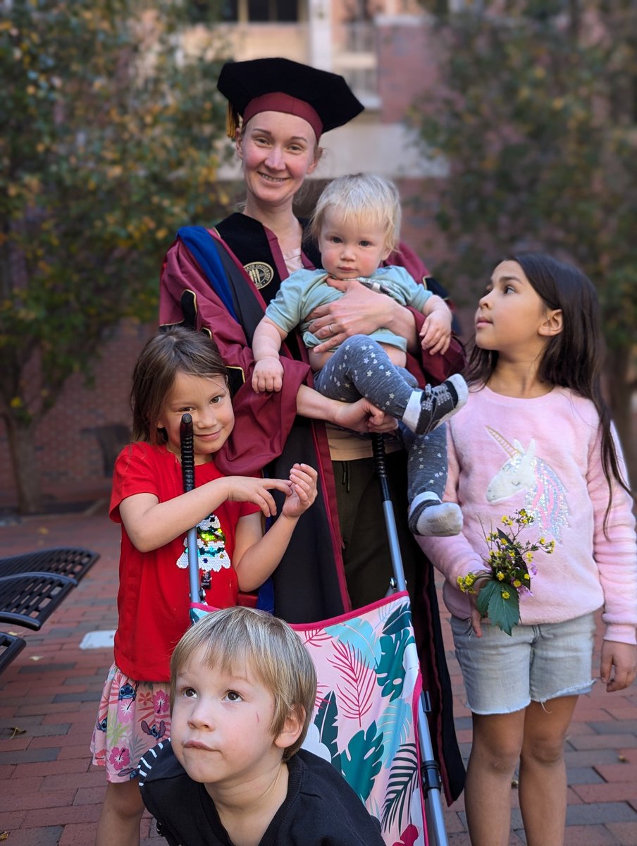 Elena Brandt tweet media