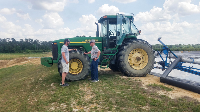 SloanRachmuth's tweet photo. Good morning, and good news for NC farming!
Hong Kong's @SmithfieldFoods sold 150K hogs to Murphy Family Farm in Duplin County, bringing back local control of NC family farms.
This change isn't just business; it's about keeping farming local and strong in NC, supporting the economy and NC culture. #ncpol