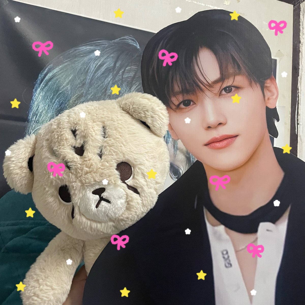 คาเฟ่น่ารักมากเลย🥺 ขอบคุณสำหรับ standee jm ด้วยนะค้า🎄🪄⭐️

#WithYou_UnderTheMistletoe_MARKMIN