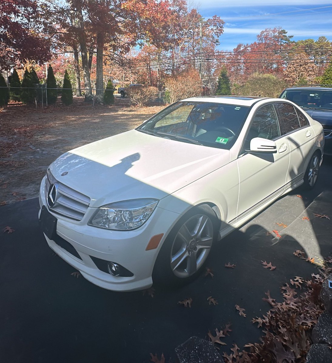 Atitty_'s tweet image. About 3 weeks ago my sister totaled her 2007 bmw and didn’t have any money to buy herself a car 

(she didn’t have full coverage on the car) 

So I went out and bought her a 2010 Mercedes-Benz C300 for $6,000 

I know it’s not new and it’s nothing crazy but I wanted to make sure…