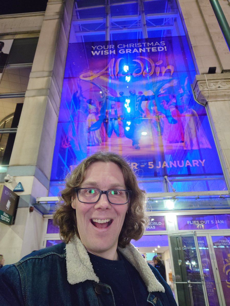 AladdinBDWYBlog's tweet photo. Ready for @AladdinOnStage tour!!
#AladdinTour #Aladdin #MusicalTheatre #Liverpool https://t.co/uAqpXaCUBg