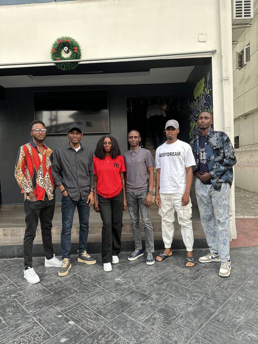 Miracu1e's tweet photo. LU Xmas hangout in Port Harcourt @luteam_
#LUteam #Xmas #portharcourt https://t.co/LXPXmntHSj