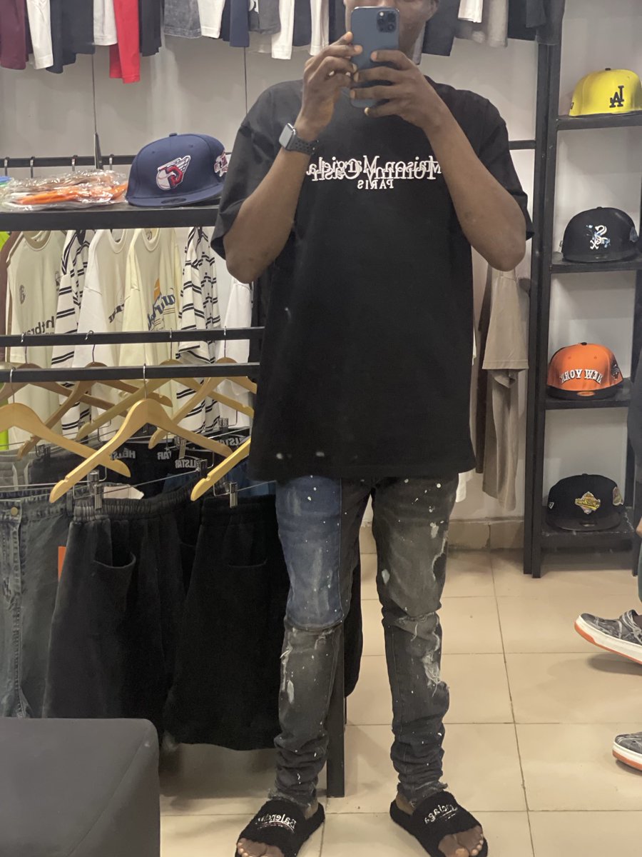 Rid_Wan90's tweet photo. Mind your own business.

Focus on your mental, physical and spiritual growth.

Focus on doing the things that bring you joy

Because when you focus your attention on your well-being, you thrive and become the best version of yourself. https://t.co/lvOeyUiCUO