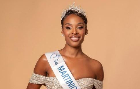 charliezemmour's tweet photo. Ai-je le droit de dire que je ne la trouve pas spécialement belle, et que je préférais Miss Corse, sans me faire traiter de raciste ?? 
Ou parce qu’elle est de couleur on a rien le droit de dire ? https://t.co/Xklbcbf1yY