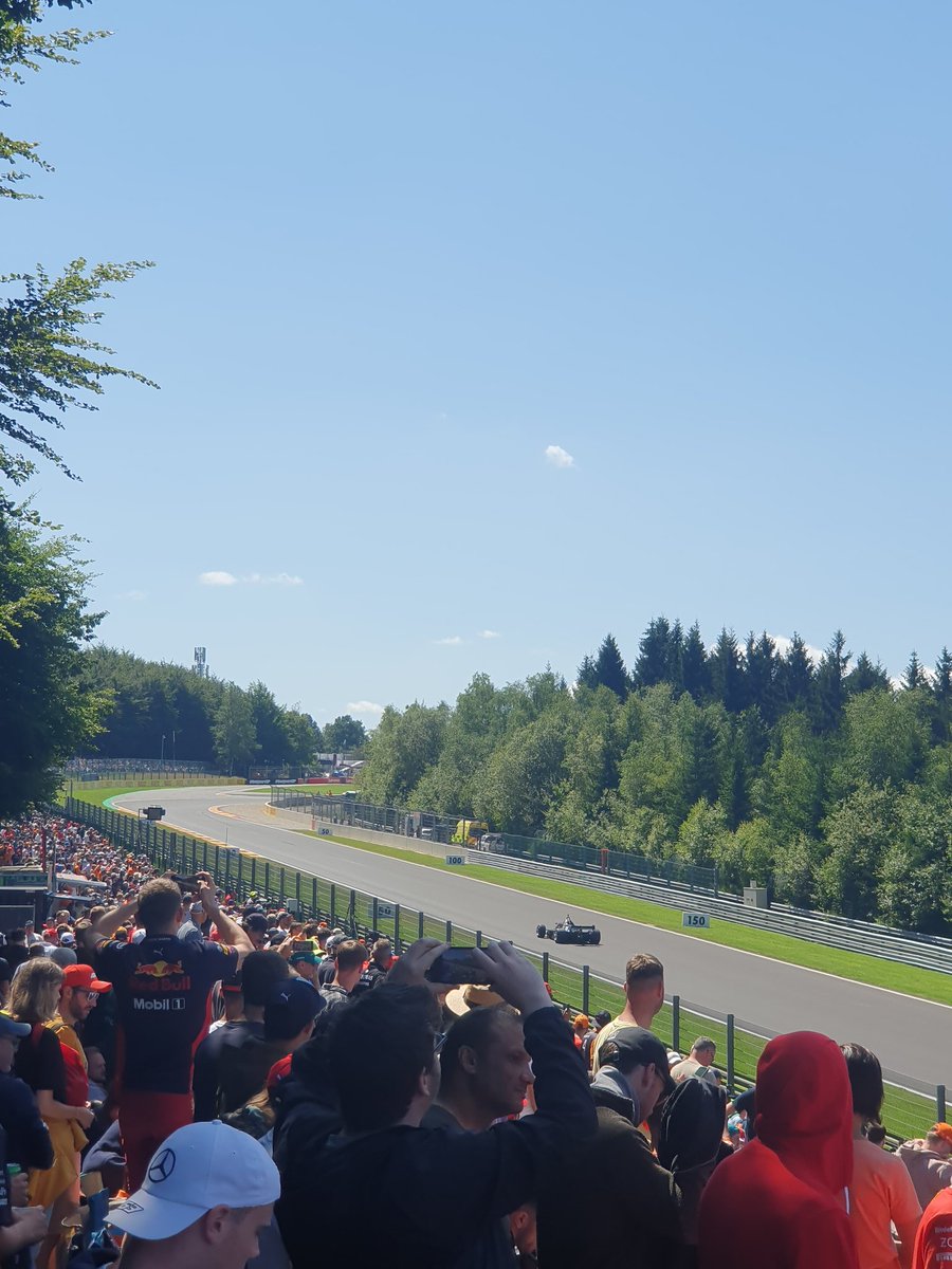 FCBT98's tweet photo. @ScuderiaFerrari https://t.co/iyQcsiCfIG