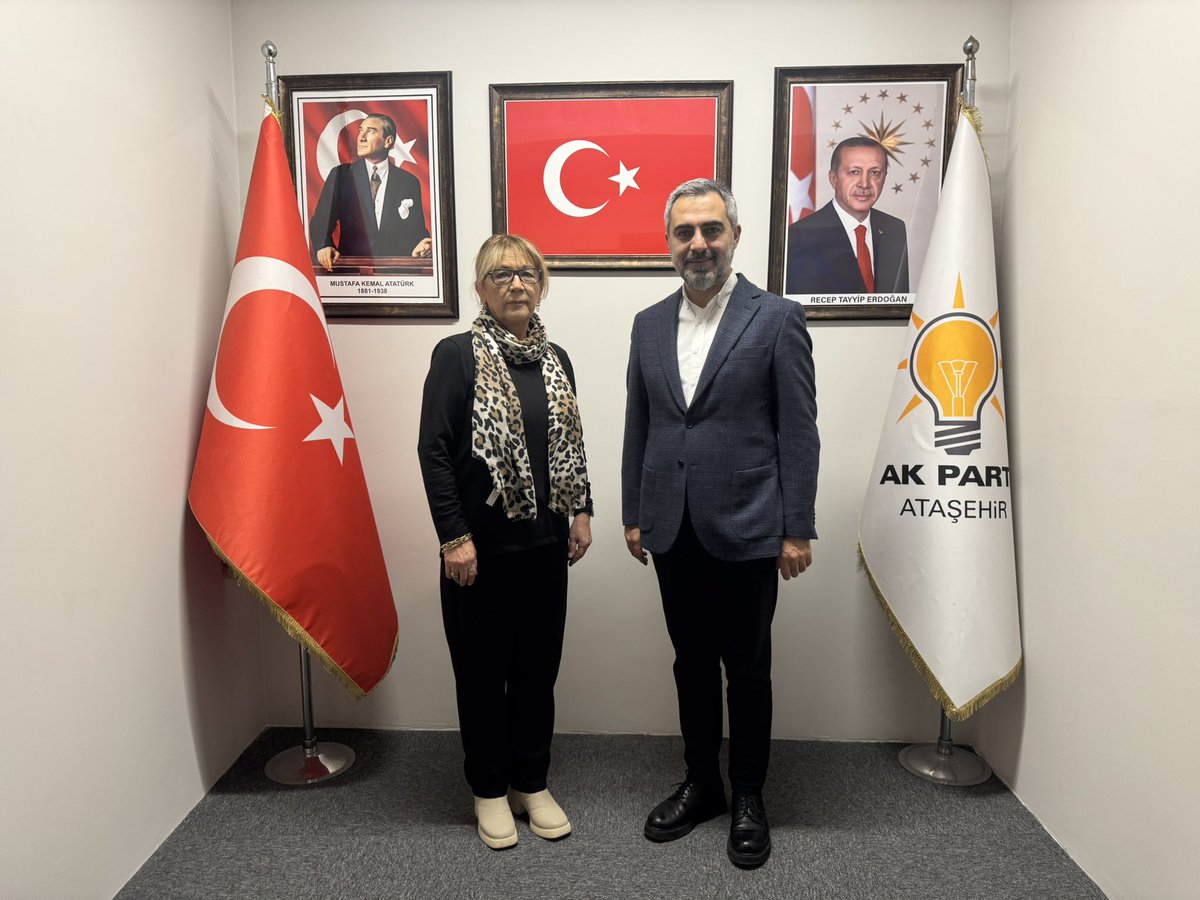 burakcifci34's tweet photo. 📌 İlçe Yönetim Kurulu Üyemiz Gülsüm ÇİÇEK
📌 İlçe Yönetim Kurulu Üyemiz Ebru DEMİR
📌 İlçe Yönetim Kurulu Üyemiz Emine KARACA
📌 İlçe Yönetim Kurulu Üyemiz Feride Burcu BAL

İlçe Yönetim Kurulu Üyelerimiz ile bir araya gelerek, istişarelerimizi gerçekleştirdik.

Sorumluluk bilinciyle, fedakârca çalışan teşkilat mensuplarımıza çok teşekkür ediyorum.

AK Parti bizim hem yolumuz hem siperimiz oldu. Birlikte bir “kardeşler topluluğu” oluşturduk.

Bugüne dek olduğu gibi bundan sonra da birbirimize destek olmaya, Ataşehir’imiz için mücadele etmeye devam edeceğiz. 🇹🇷

📍AK Parti Ataşehir İlçe Başkanlığı

@atasehirakparti 
@osmannnurika 
@tugbaisikercan
