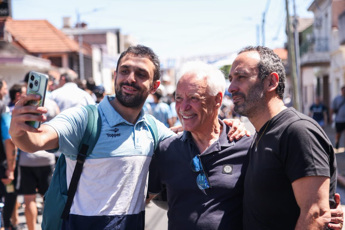 Christian Devia tweet media