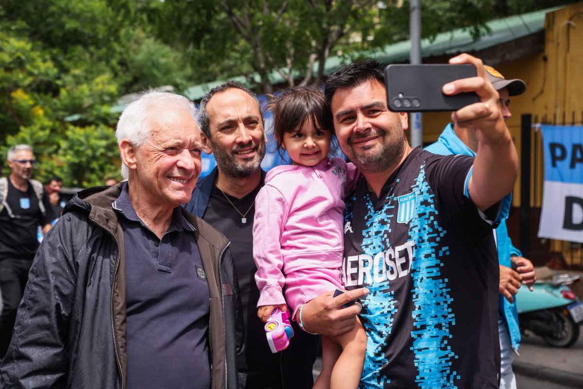 Christian Devia tweet media