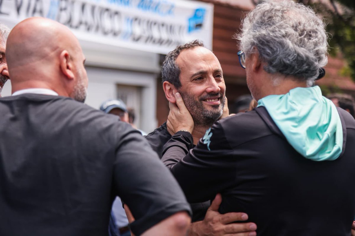 Christian Devia tweet media