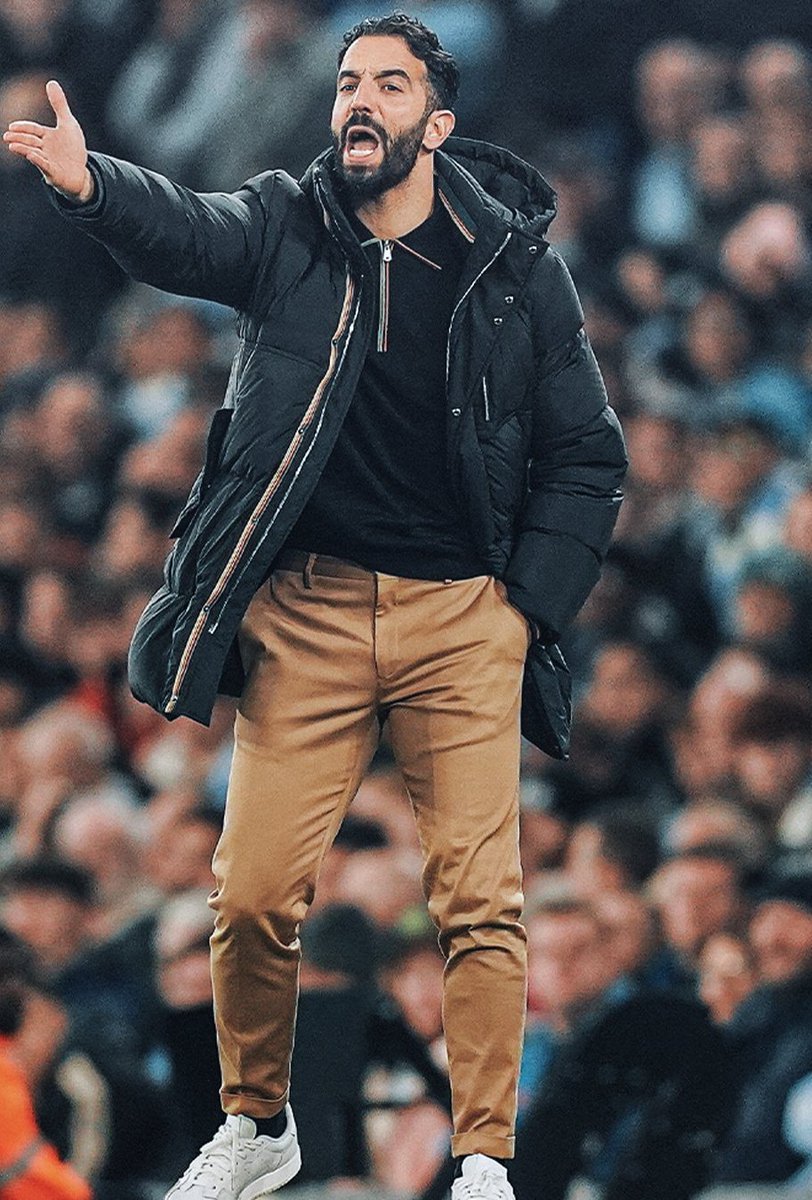 SiaranBolaLive's tweet photo. Rúben Amorim: “Itu luar biasa. Itu adalah Fergie Time, saya percaya itu... sesuatu yang ajaib terjadi”.

“Saya pikir kami pantas mendapatkannya. Itu adalah pertandingan yang sangat sulit tetapi kami percaya sampai akhir. Kami berhasil mencetak gol, kami membutuhkan kemenangan itu, itu penting bagi kami dan bagi para fans kami”.

Via @FabrizioRomano