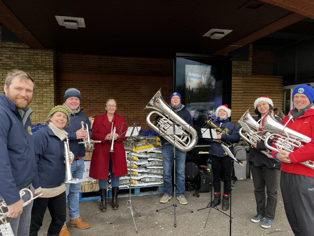 LydneyBand's tweet photo. A few festive highlights from the last few days: we’ve taken a tour of Lydney’s residential homes, performed at a fundraiser in Brockweir and entertained shoppers at Tesco Chepstow! 

The Training Band also returned to take part in Chepstow Male Voice Choir’s Xmas Concert! 🎶🥵🎄 https://t.co/CNADcBSKoV