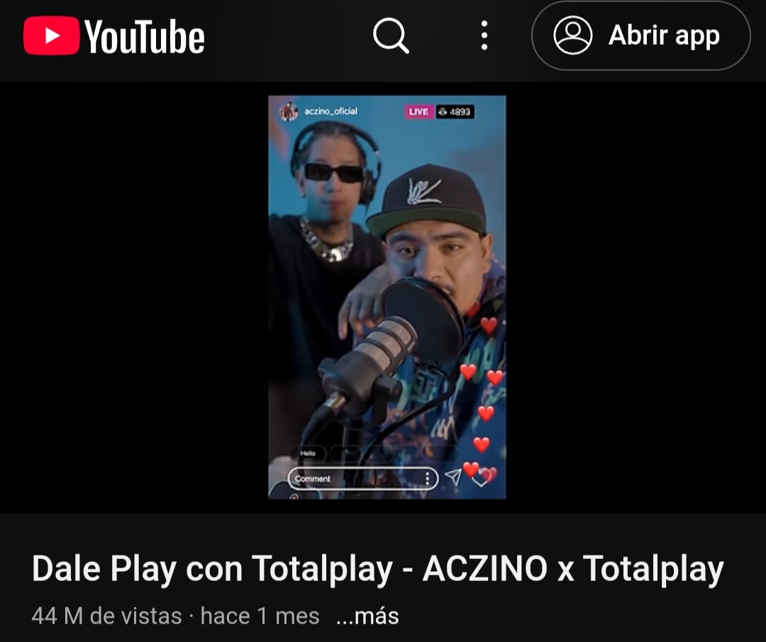 luisrobertob's tweet photo. @Quesadacid Ahí dice "lyric vídeo" aquí está el original 🥱  jueguele a tener pelo https://t.co/somayraT4A
