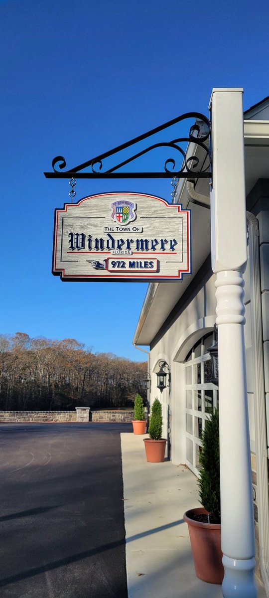 kenny_terhune's tweet image. House signs, Farm signs, Custom window decorations, scroll brackets all madevin house , you think it we probably can do it here @Rogers_Sign  #farm #signs #signshop #Delaware #Milton