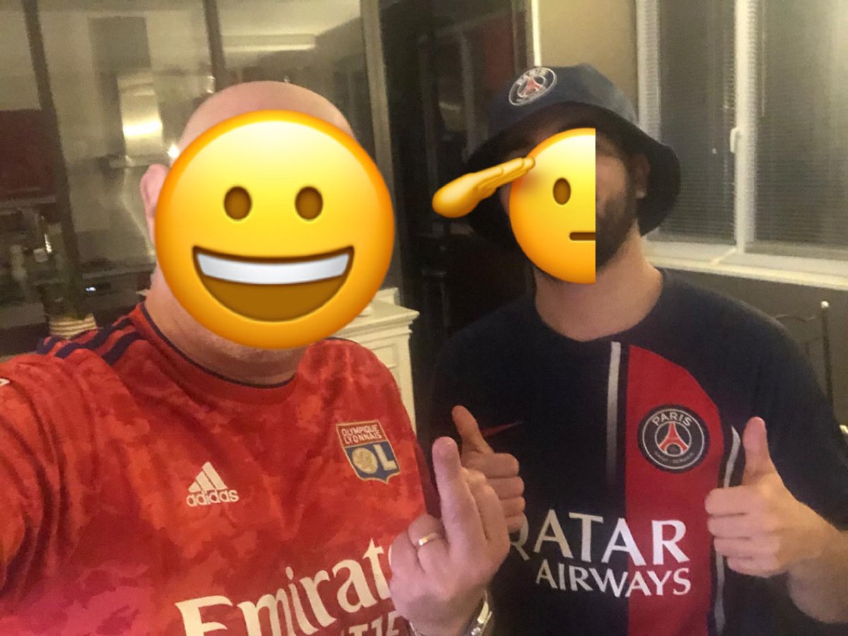 Lyonnais69004's tweet photo. ⁦@nikop17⁩ bon match nous on est entre amis 🤪 ⁦@PSG_inside⁩ ⁦@OL⁩ #PSGvsOL https://t.co/xP5cbe6Uic