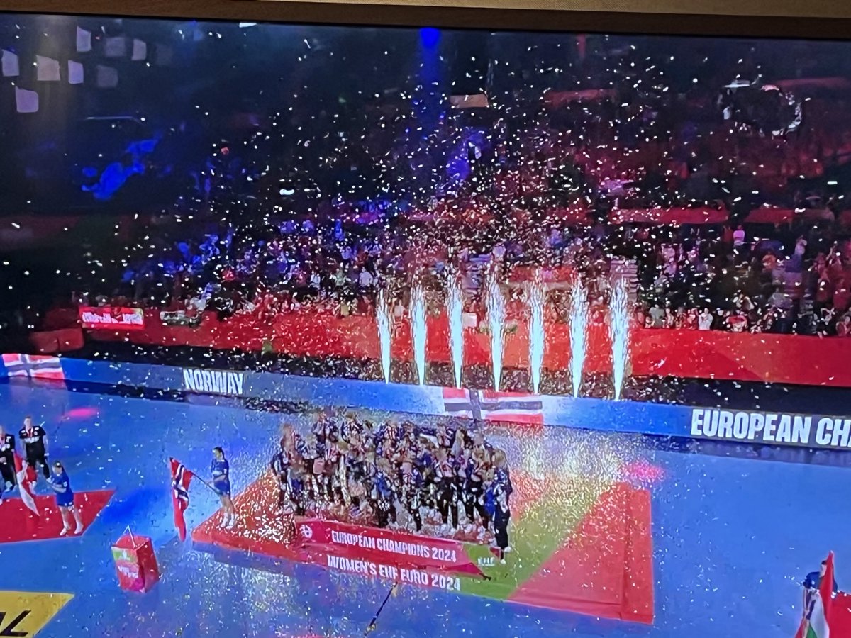 Félicitations aux championnes de Norvège au Championnat d’Europe en handball 🇳🇴🏅🌹