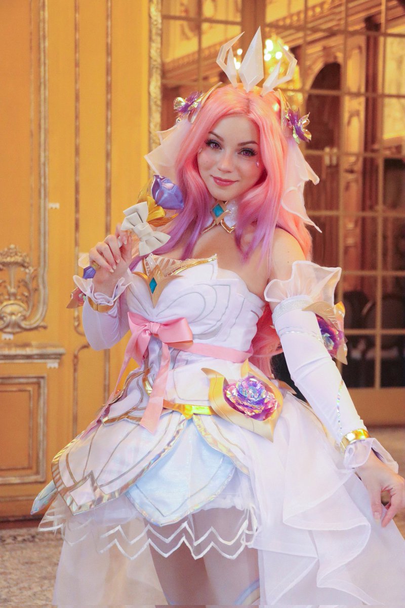 paperwings_xd's tweet photo. Crystal Rose Seraphine 💎 🌹

from @wildrift @wildriftDE @LeagueOfLegends https://t.co/fq8tUwzKN8