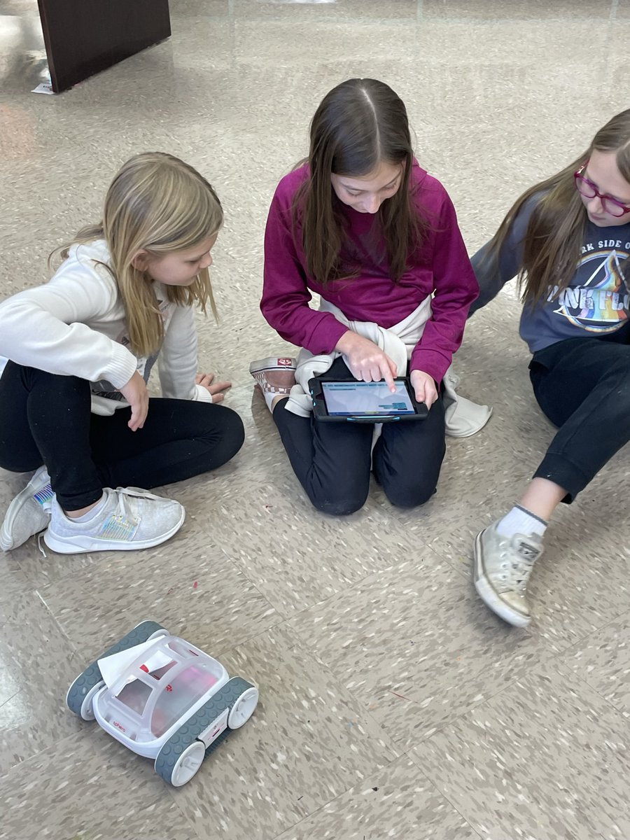 barkleybridge's tweet photo. Girls Who Code Club! @SpheroEdu RVRs! Can Santa find Rudolph???? https://t.co/kEzvi7lm2O
