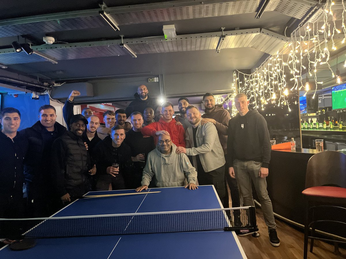 AlbionSportsAFC's tweet photo. The Lions in Dublin 🇮🇪🍻🦁 https://t.co/prEpUmw9i2