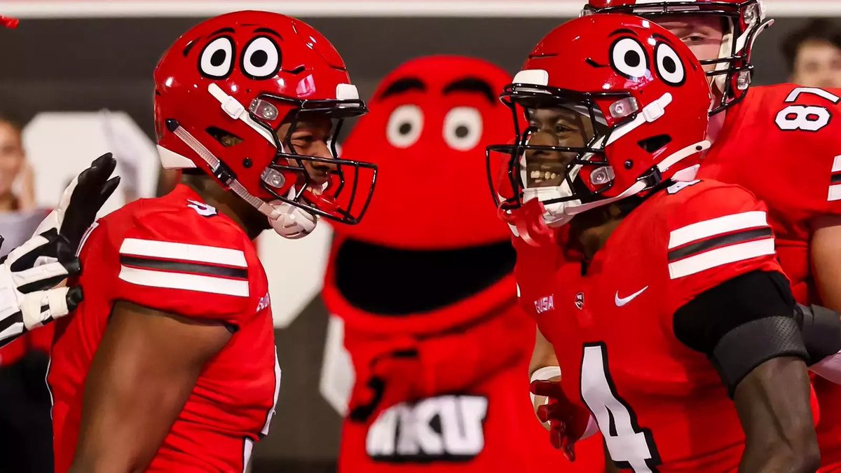 CoachGurth's tweet photo. Sugar Bowl Vibes! Let’s finish the story!

📍: Caesars Superdome
⏰: 5:00pm
📺: ESPN
🪡: 👀🔴🔴

#SpotTheBall #GoTops https://t.co/g4eRCZ2oJt
