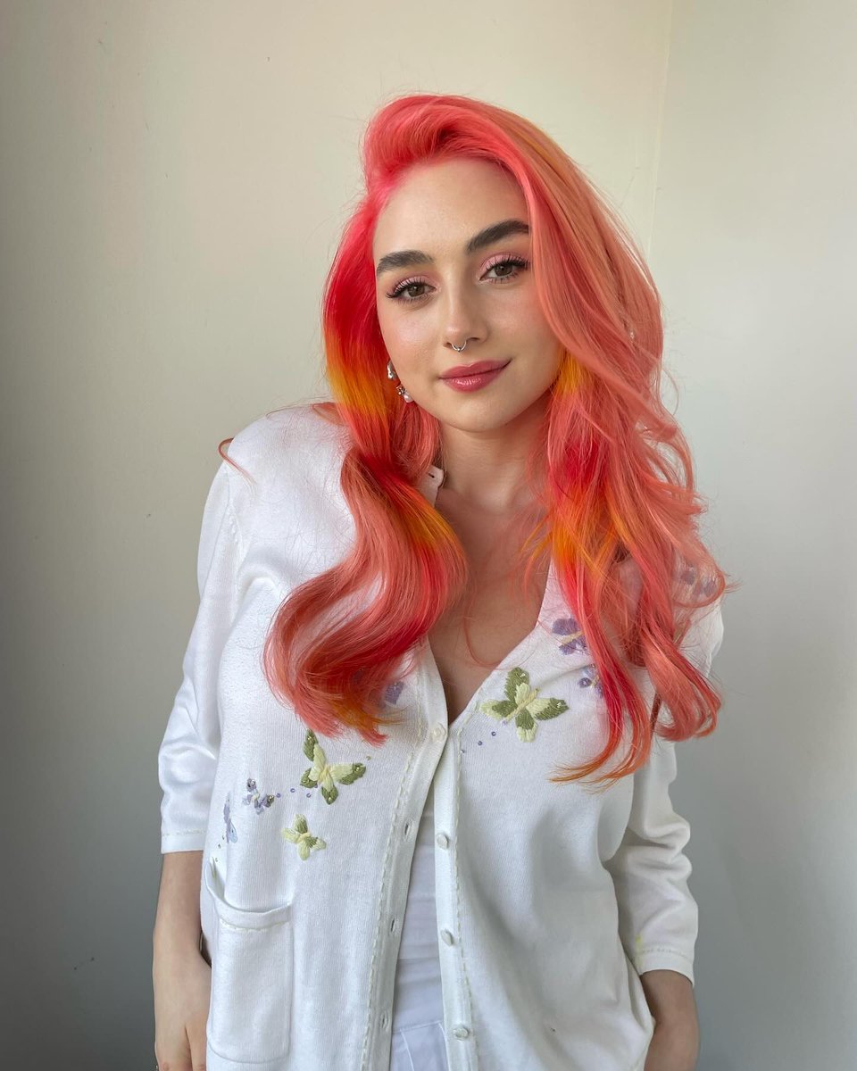 arcticfoxcolor's tweet photo. When your hair looks like golden hour, donβt be surprised if weβre staringππ
https://t.co/pTOQYOlDrn
#ArcticFoxHairColor #coralhair #sunsethair #hair #AFFrose #AFElectricParadise #AFSunsetOrange #AFPeachProsecco #AFCosmicSunshine #AFVirginPink #AFPoison #AFArcticMist https://t.co/HmMpLdF6uf