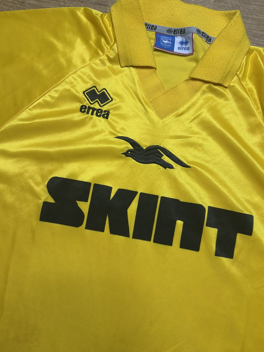 klopp_1's tweet image. Brighton stock is live!🎉

ebay.co.uk/usr/1klopp_shop

After today’s shocking result, cheer yourself up with an early Christmas present🔥

Giveaway coming very shortly…👀