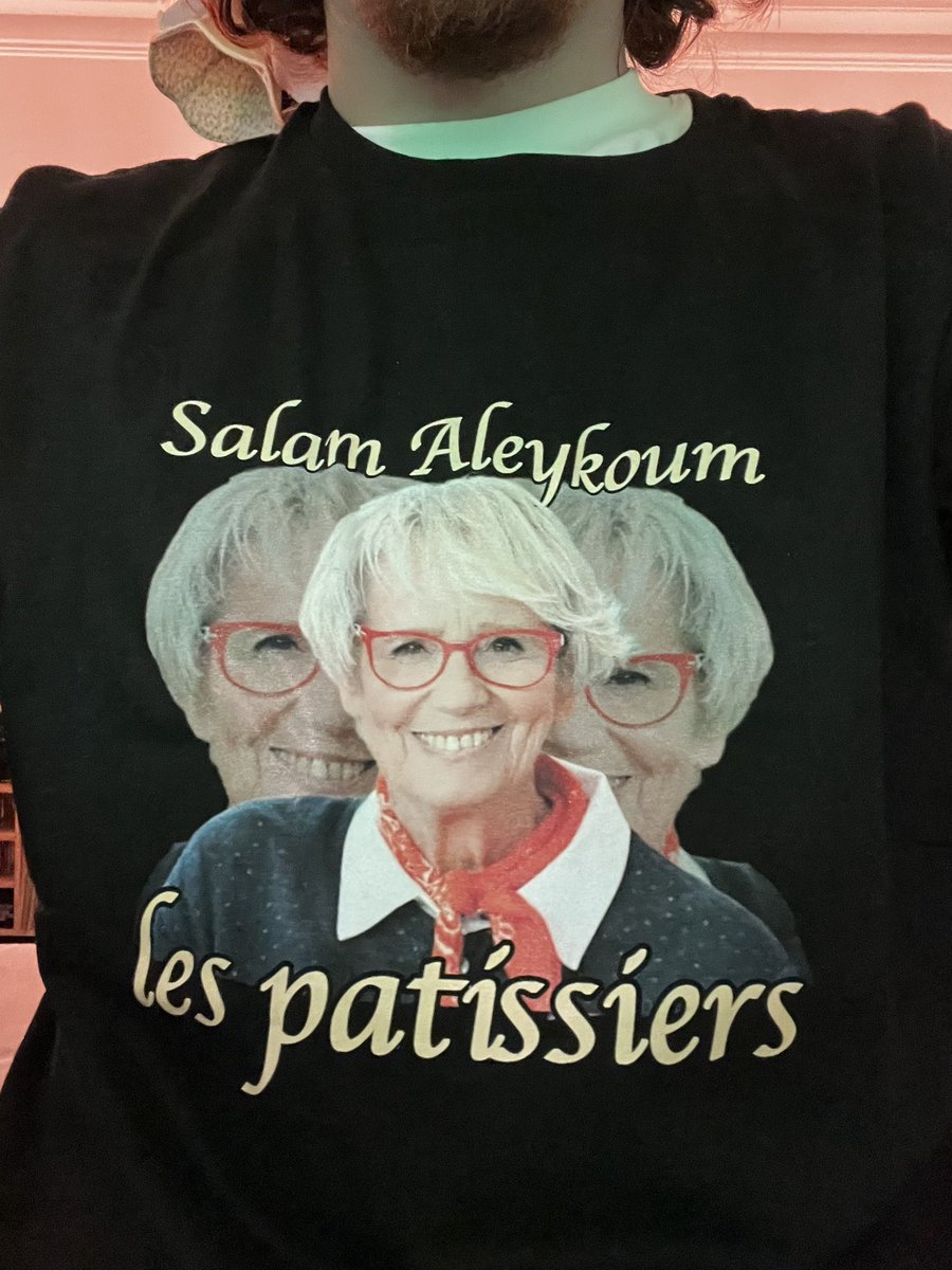 le t shirt qu’on m’a offert pour noël ????