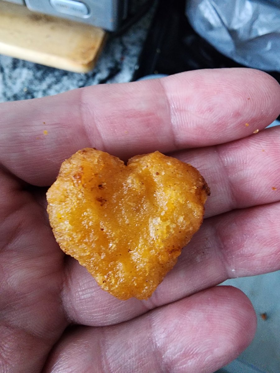 BHarbor13's tweet photo. @sheetz knows the way to my heart! Found this in my Mac and cheese bites!!! https://t.co/eC0Zk8frEw