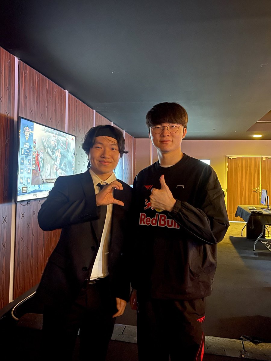 Waolol's tweet photo. CHINA 🇨🇳 X KOREA 🇰🇷 https://t.co/G9VkJzAjav