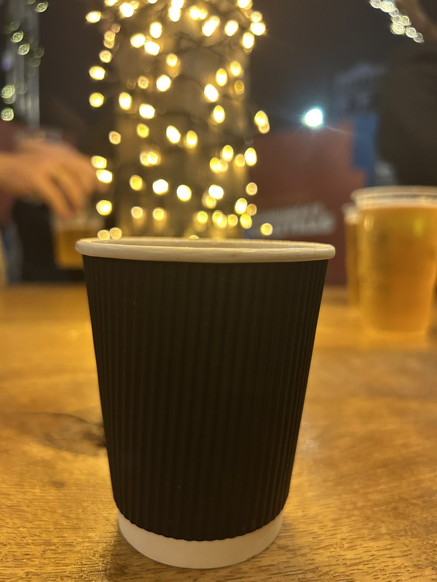 Festive season beginning with some mult wine at Christmas markets ✨ 🎄 🍷 

#Edinburgh #Christmas #ChristmasMarkets #Festive #Season #Scotland