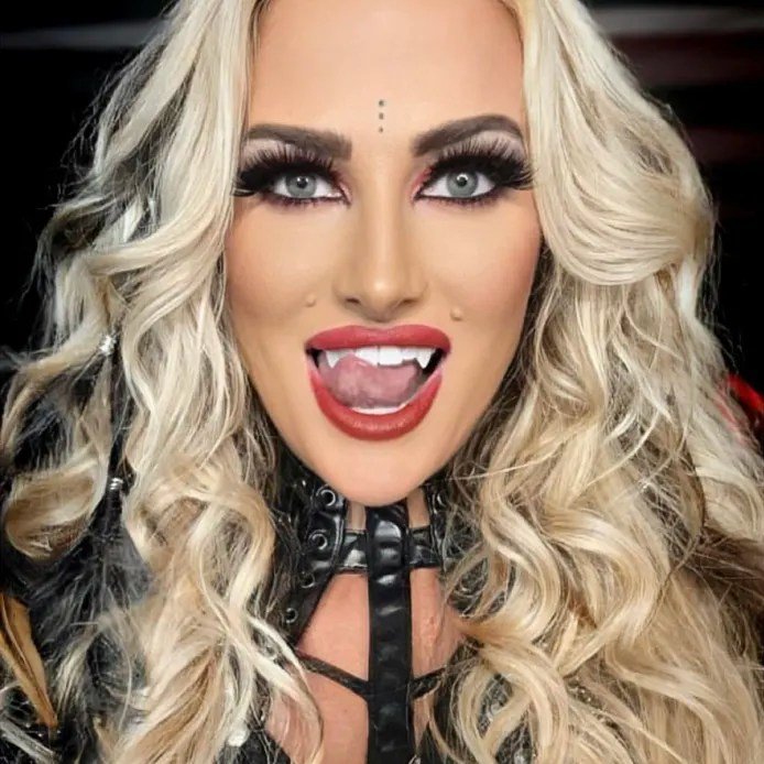 The NEW horror movie #DEVOUR will pit a female metal band of vampires against a town of cannibals on Halloween in 2025, bringing crazy gore and practical FX (and werewolves)!! Behold these 1st look images and watch the teaser: halloweendailynews.com/2024/12/devour…
🤘🎃🤘