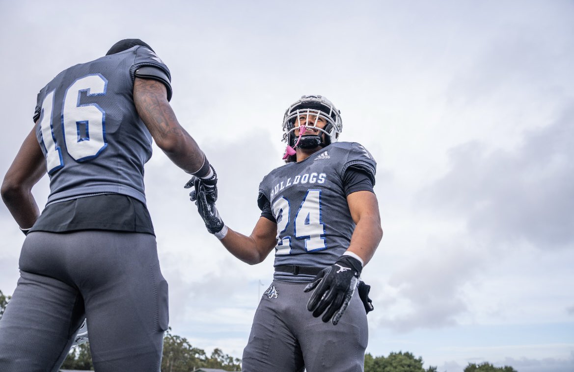 lolomasi22's tweet photo. ALL GLORY TO GOD!! Super grateful to be apart of this brotherhood! love my guys for life! forever a DAWG!! 🐶💙 @coachTcsm @CoachDovey @Coach_Sekona @hardee9596 @api_mane @Ogthetruth @CoachBooth_CSM @RandyGets2it @CoachDovenberg @jackmunsey53 @CoachJackson24 @CoachDblR @tlbutler5 https://t.co/KLRWRMBq0D