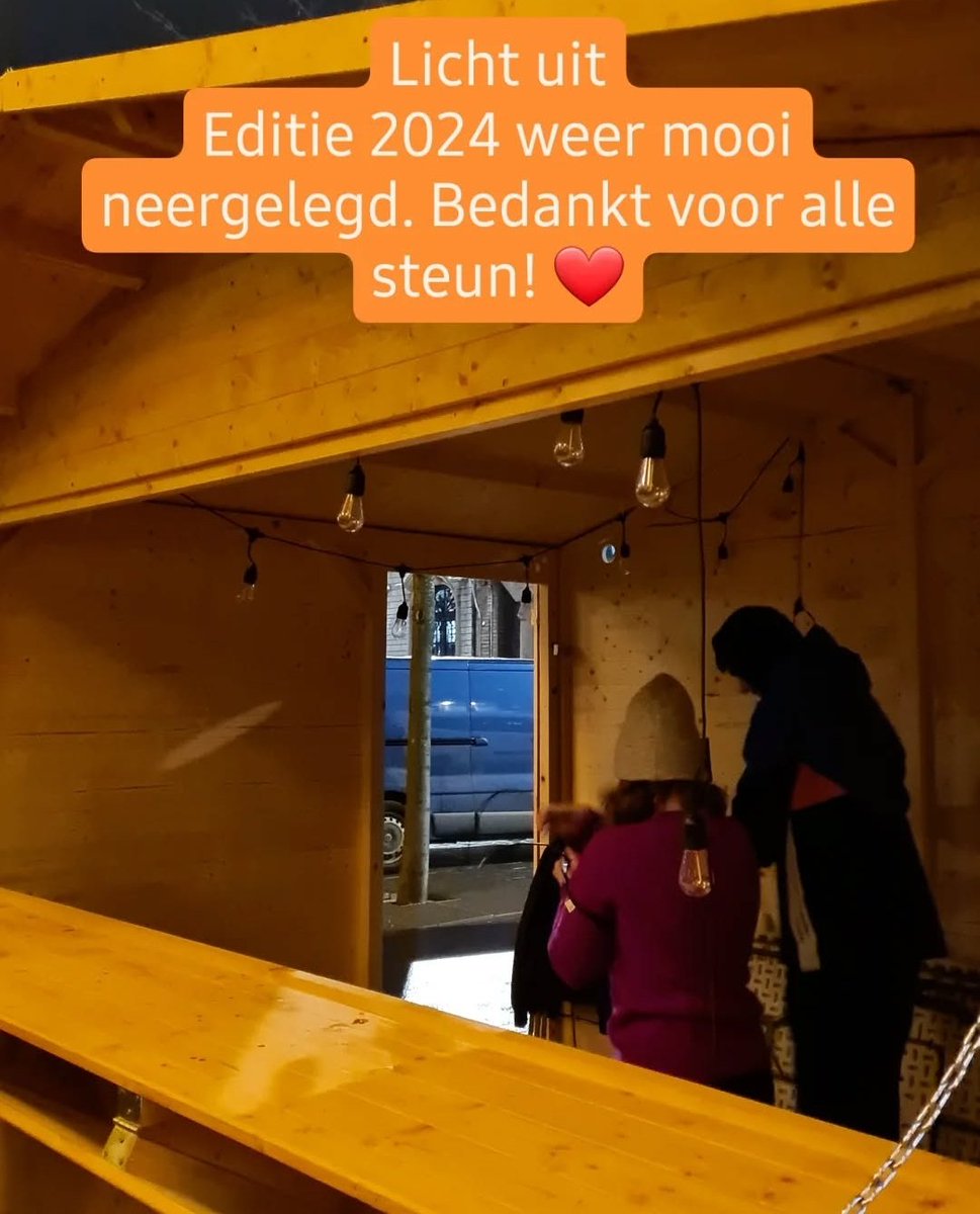 JSVilvoorde's tweet photo. Weekendje kerstmarkt mooi afgesloten! Bedankt voor de steun en fijne gesprekken vandaag. Tot de volgende editie (?) 😊🎄 https://t.co/4lNiqi3iuB