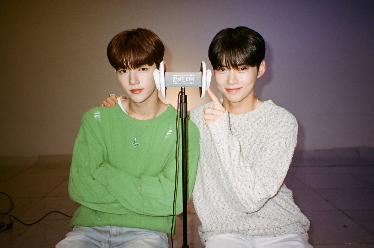 alwaysluvzh's tweet image. 팅글인터뷰 하오빈을 진짜 너무 사랑해요…