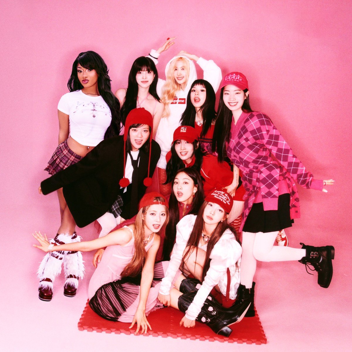 #TWICE extend their record as the female Korean act with the most top 10 albums on the Billboard 200 (6; <a href="/JYPETWICE/">TWICE</a>).