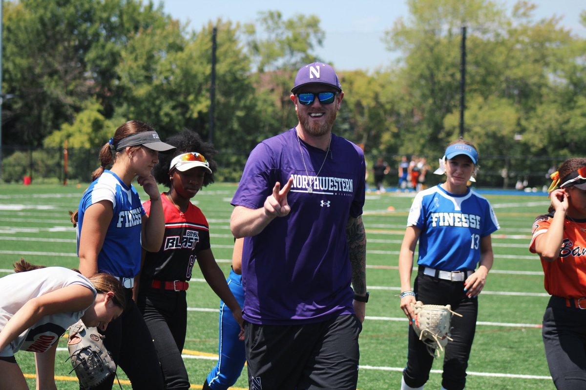 DDSBandEvents's tweet photo. We can’t wait to see 😀’s and all the 🥎 skills in 2025. Looking forward to a summer full of action and maximum exposure! This week we announce CONNECT Carolinas. #softballcamp #diamonddirectionevents https://t.co/yRkMnCq6vS