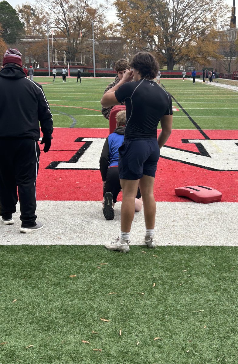 anthony5jm's tweet photo. Came out to Newberry and performed in the competition camp today @CoachJuwanMoye @MitchHall15 @CoachLSmitty @COACHMO54 https://t.co/B4O42i2MxB