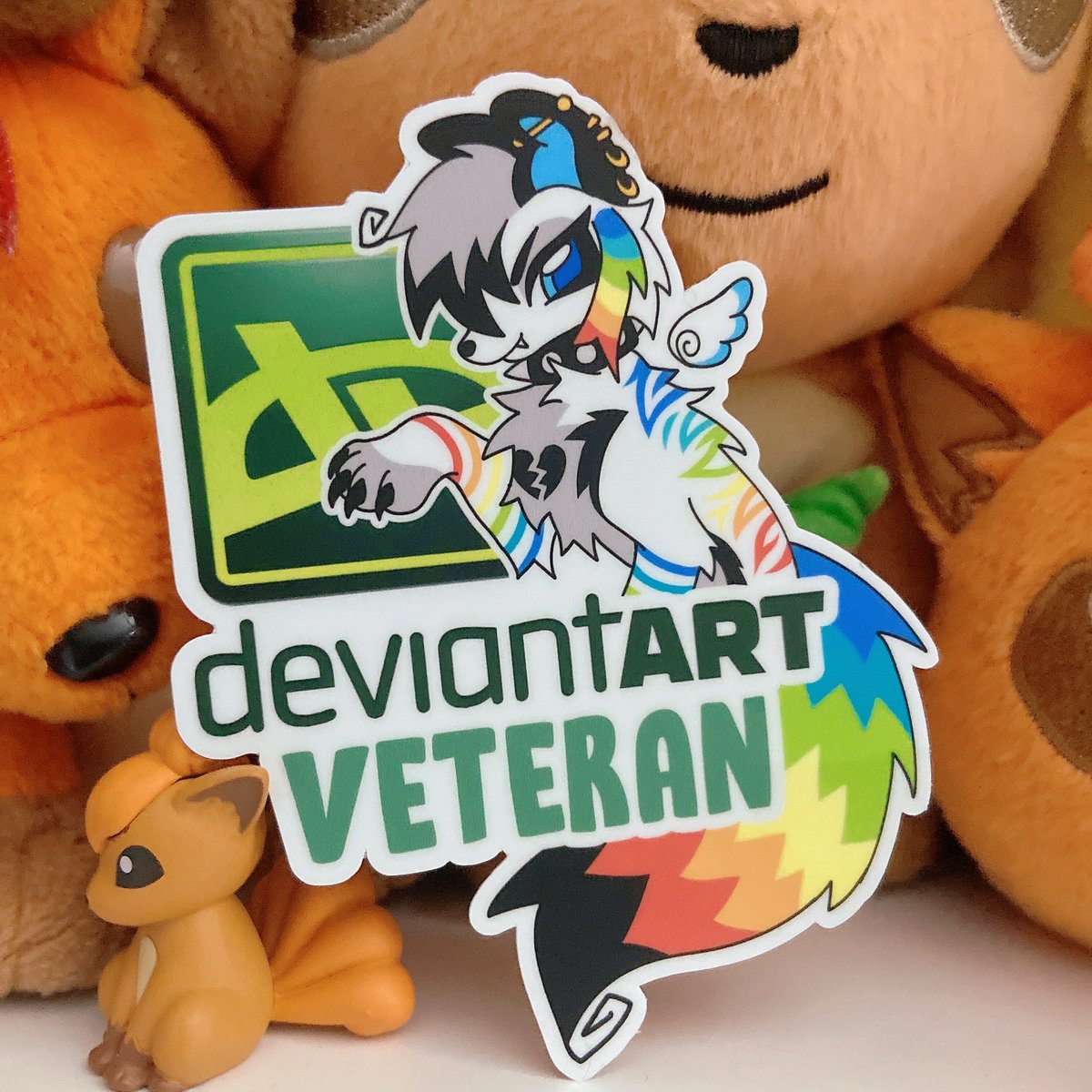 somberpaw's tweet photo. DeviantArt Veteran sticker is now available on my Kofi 🔗⤵️!! 🌈✨✨✨ https://t.co/M6c7NQDIvA