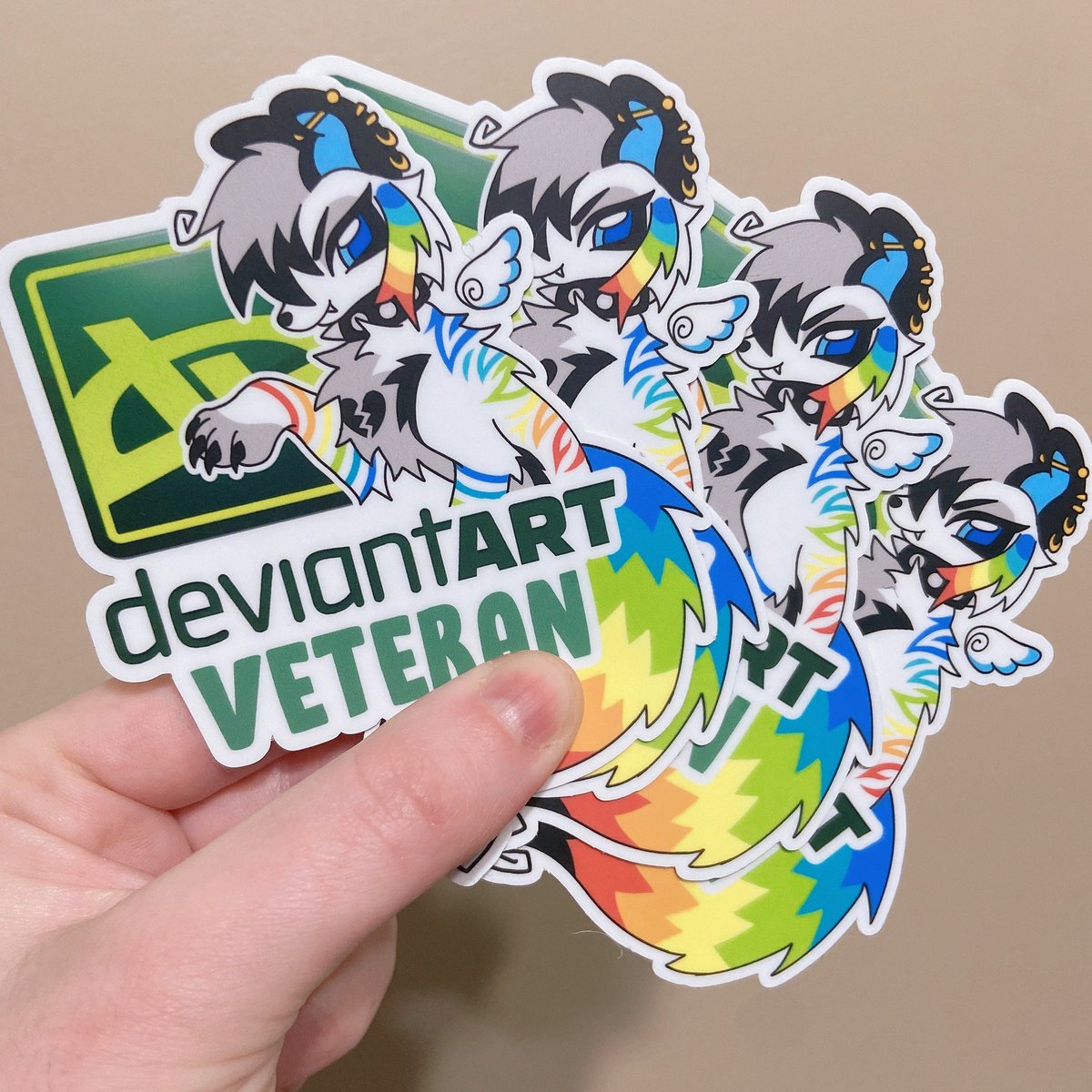 somberpaw's tweet photo. DeviantArt Veteran sticker is now available on my Kofi 🔗⤵️!! 🌈✨✨✨ https://t.co/M6c7NQDIvA