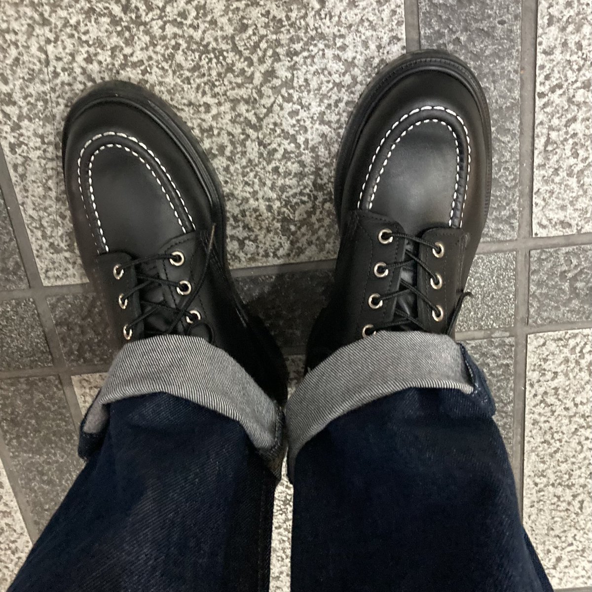Magik79Strat's tweet photo. 今年最後のライブ参戦！！
#LTS152
楽しくてあっという間に終わった感じ！
茜の長尺のギターソロを今日はレフティで弾いてました。
そして新しいブーツをおろしたけど、足が痛え痛え😖
#LTS152
#laccotower
#ledzepp https://t.co/iSiOsKcuB0