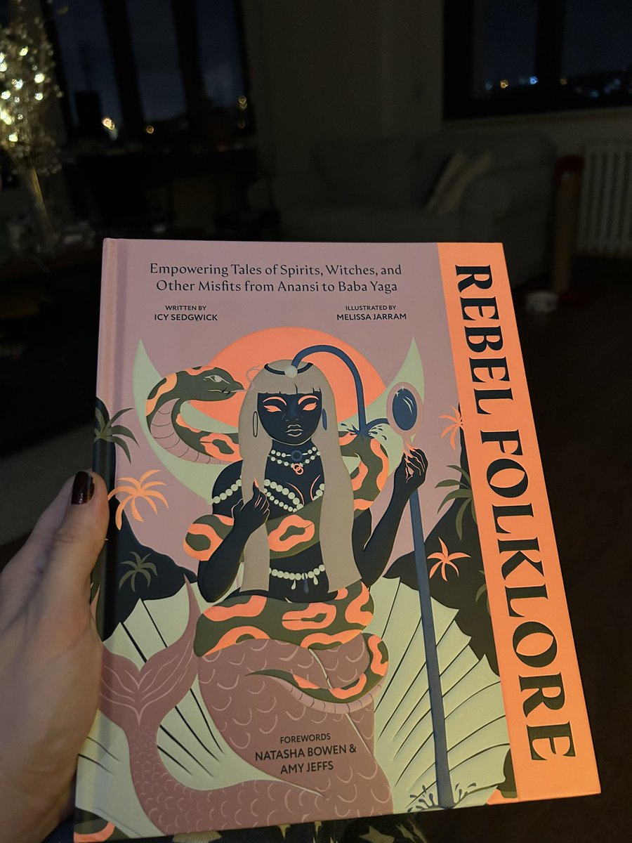 erkolay's tweet photo. Ruhların, cadıların, Anansi’den Baba Yaga’ya tüm asilerin ve uyumsuzların öyküleri. Tam da bir kış dolunayında başlanacak kitap, haydi bakalım… https://t.co/SaAx1x200p