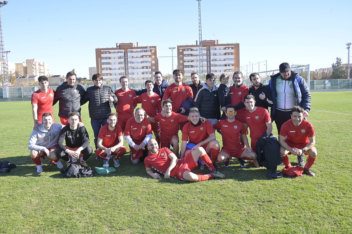 InformadoresElx's tweet image. ⚽️El campo Diego Quiles ha acogido los tradicionales partidos benéficos de fútbol organizados cada año por la Asociación de Informadores de Elche (AIE)

❤️Gracias a todos los que habéis hecho posible esta jornada. Juntos por la solidaridad