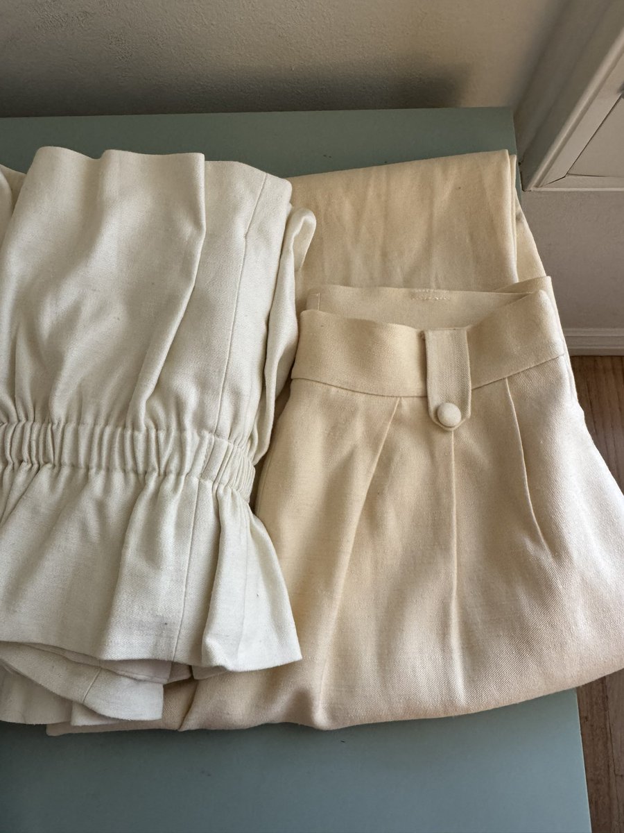 Amy Thurlow tweet media