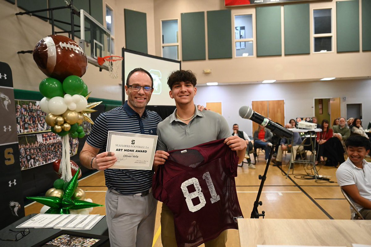 Ps 115:1 “Not to us, Lord, not to us but to your name be the glory, because of your love and faithfulness.” We celebrated the Lord’s faithfulness in our football program! It was a time of reflecting, celebrating, &amp; looking forward!! #Built2BeDifferent #BeMore4Others
